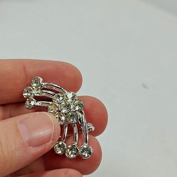 VTG Art Deco Silver Tone Metal Glass Rhinestone Cluster Brooch Lapel Pin Flower - Picture 11 of 16